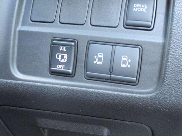 セレナ １．２　ｅ－ＰＯＷＥＲ　ハイウェイスター　パナソニック製１０インチメモリーナビ　衝突軽減ブレーキシステム　カーテンエアバック　３列シート　レーンキープ　ＡＣＣ　ＬＥＤライト　ワンオーナー　アルミ　バックモニター　ＥＴＣ　盗難防止　エアバッグ（29枚目）