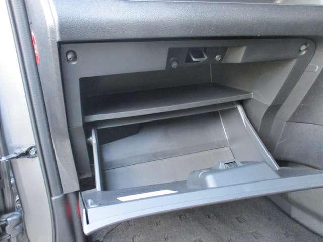 セレナ １．２　ｅ－ＰＯＷＥＲ　ハイウェイスター　パナソニック製１０インチメモリーナビ　衝突軽減ブレーキシステム　カーテンエアバック　３列シート　レーンキープ　ＡＣＣ　ＬＥＤライト　ワンオーナー　アルミ　バックモニター　ＥＴＣ　盗難防止　エアバッグ（35枚目）