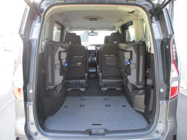 セレナ １．２　ｅ－ＰＯＷＥＲ　ハイウェイスター　パナソニック製１０インチメモリーナビ　衝突軽減ブレーキシステム　カーテンエアバック　３列シート　レーンキープ　ＡＣＣ　ＬＥＤライト　ワンオーナー　アルミ　バックモニター　ＥＴＣ　盗難防止　エアバッグ（42枚目）