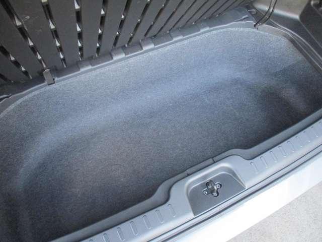 セレナ １．２　ｅ－ＰＯＷＥＲ　ハイウェイスター　パナソニック製１０インチメモリーナビ　衝突軽減ブレーキシステム　カーテンエアバック　３列シート　レーンキープ　ＡＣＣ　ＬＥＤライト　ワンオーナー　アルミ　バックモニター　ＥＴＣ　盗難防止　エアバッグ（43枚目）