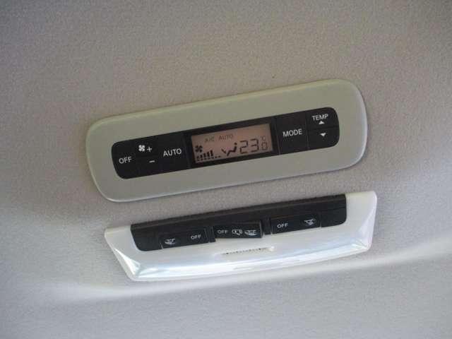 セレナ １．２　ｅ－ＰＯＷＥＲ　ハイウェイスター　パナソニック製１０インチメモリーナビ　衝突軽減ブレーキシステム　カーテンエアバック　３列シート　レーンキープ　ＡＣＣ　ＬＥＤライト　ワンオーナー　アルミ　バックモニター　ＥＴＣ　盗難防止　エアバッグ（52枚目）