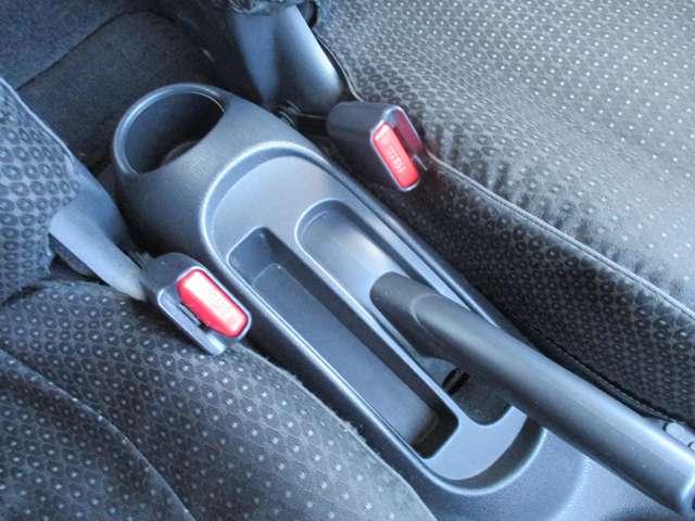 �T�C�h�u���[�L�̓V���v���ȃn���h�^�C�v�ő�������₷���ł�