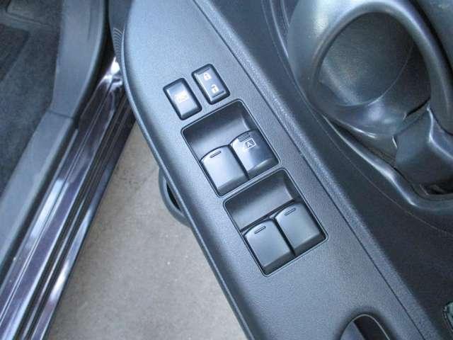 �W���h�A���b�N�{�^����E�B���h�E���b�N�{�^���A�e�h�A�̓p���[�E�B���h�E�t���ł��I