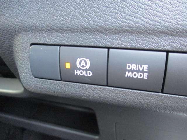 �I�[�g�u���[�L�z�[���h�͐M���҂����Ƀu���[�L��ێ����Ă����̂Ń����b�N�X�ł��܂�