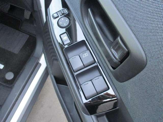 �W���h�A���b�N�{�^����E�B���h�E���b�N�{�^���A�e�h�A�̓p���[�E�B���h�E�t���ł��I