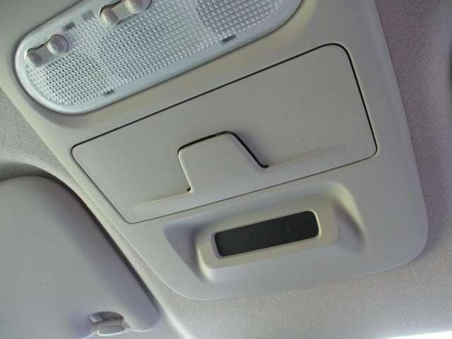 �O�ȃ��[�t���ɃJ�[�h�z���_�[������܂��̂Ŏg������ǂ��ł���