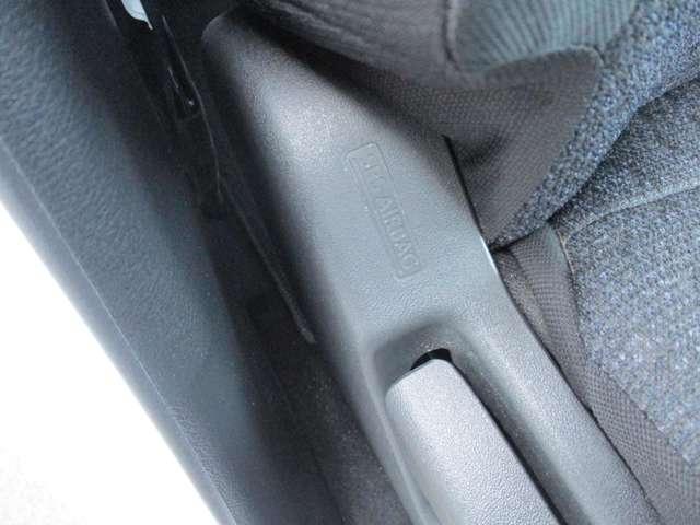 �T�C�h���J�[�e���G�A�o�b�N�ő�������̏Փˎ���������J�o�[���Ă���܂�