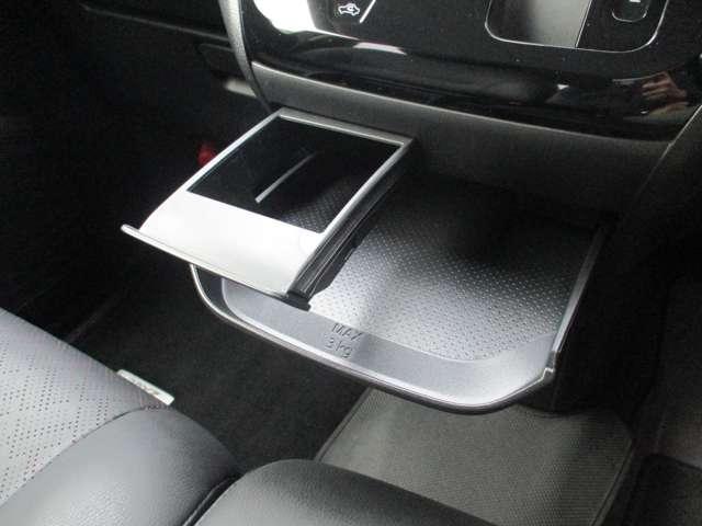 デイズ ６６０　ハイウェイスターＧターボ　プロパイロット　エディショ　日産純正メモリーナビ　地デジＴＶ　アイドリングＳ　スマキー　ＡＨＢ　追従クルコン　パワーステアリング　車線逸脱　ＥＴＣ　ＬＥＤ　元試乗車　メモリーナビゲーション　盗難防止装置　オートエアコン　ドラレコ（25枚目）