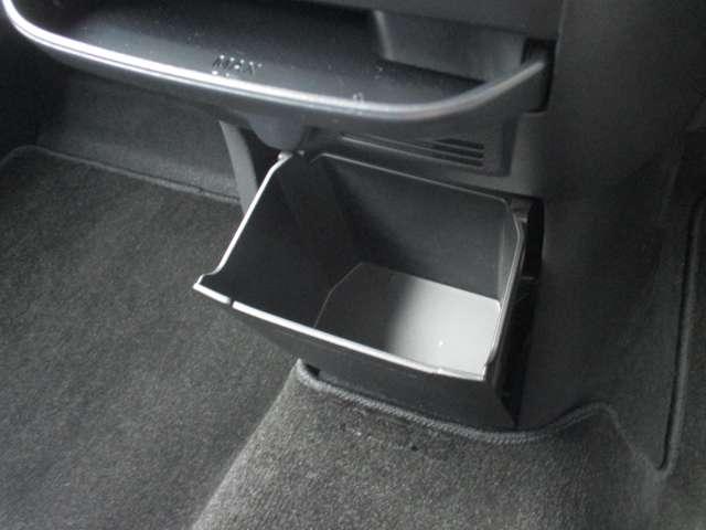 デイズ ６６０　ハイウェイスターＧターボ　プロパイロット　エディショ　日産純正メモリーナビ　地デジＴＶ　アイドリングＳ　スマキー　ＡＨＢ　追従クルコン　パワーステアリング　車線逸脱　ＥＴＣ　ＬＥＤ　元試乗車　メモリーナビゲーション　盗難防止装置　オートエアコン　ドラレコ（17枚目）