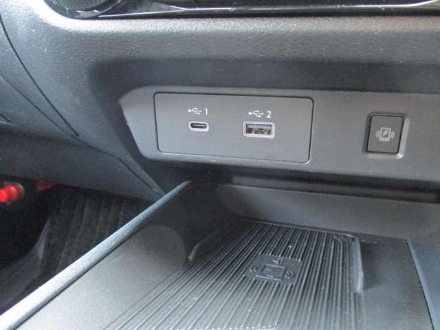 �t�r�a���Q�|�[�g����܂��̂œ���҂̕��Ƃ̓����[�d���ł��܂���