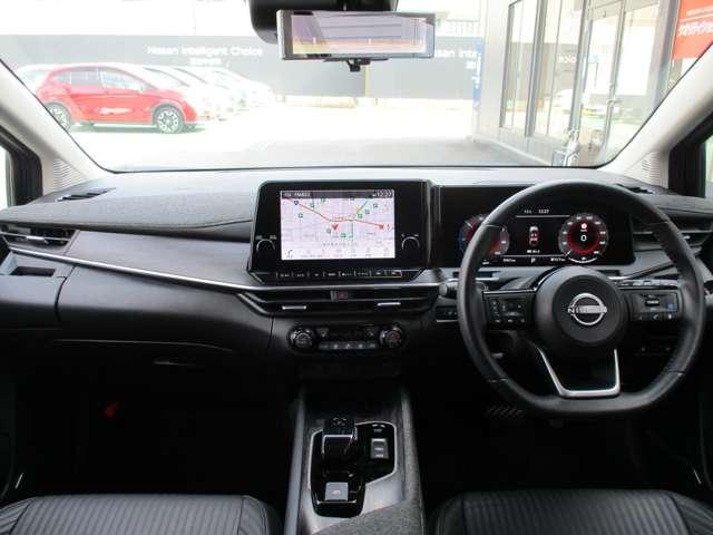 オーラ １．２　Ｇ　レザーエディション　日産純正メーカーナビ　プロパイロット　シートヒータ　スマ－トキ－　盗難防止装置　ＥＴＣ車載器　ＡＨＢ　元試乗車　ＬＥＤライト　ナビ＆ＴＶ　追従式クルーズコントロール　レーンキープ　アルミホイール（4枚目）