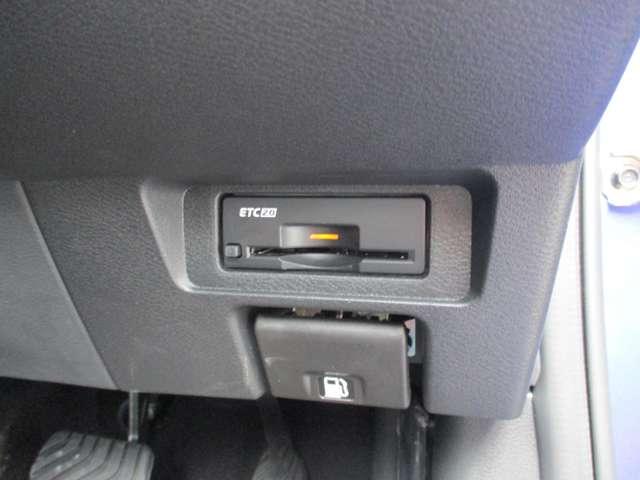 オーラ １．２　Ｇ　レザーエディション　日産純正メーカーナビ　プロパイロット　シートヒータ　スマ－トキ－　盗難防止装置　ＥＴＣ車載器　ＡＨＢ　元試乗車　ＬＥＤライト　ナビ＆ＴＶ　追従式クルーズコントロール　レーンキープ　アルミホイール（32枚目）