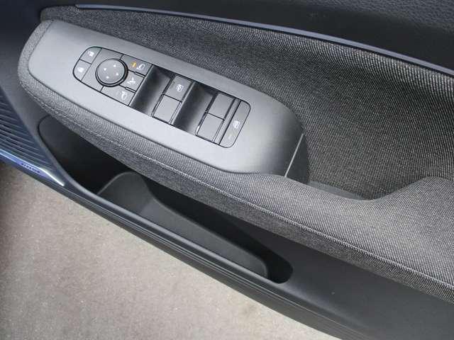 オーラ １．２　Ｇ　レザーエディション　日産純正メーカーナビ　プロパイロット　シートヒータ　スマ－トキ－　盗難防止装置　ＥＴＣ車載器　ＡＨＢ　元試乗車　ＬＥＤライト　ナビ＆ＴＶ　追従式クルーズコントロール　レーンキープ　アルミホイール（34枚目）