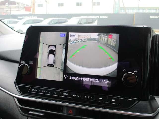 ���Ԃ�^�ォ�猩���낷�悤�ɉf���o���̂Ŏ��͂̏󋵂�������A���E���h�r���[���j�^�[���ځB�t�����g�J�����Ƃ��Ă��g�p�ł��܂��B�Ԍɓ���Ȃǋ��Ȑl�̗���ɂȂ鏕���l�ł��B