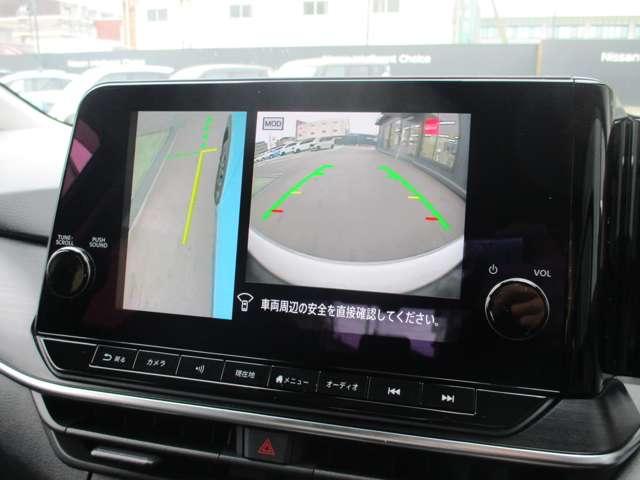 �X�C�b�`����ɂ��A�u�g�b�v�r���[�v�u�t�����g�r���[�v�u�T�C�h�u���C���h�r���[�v��؂�ւ����\�ł��B