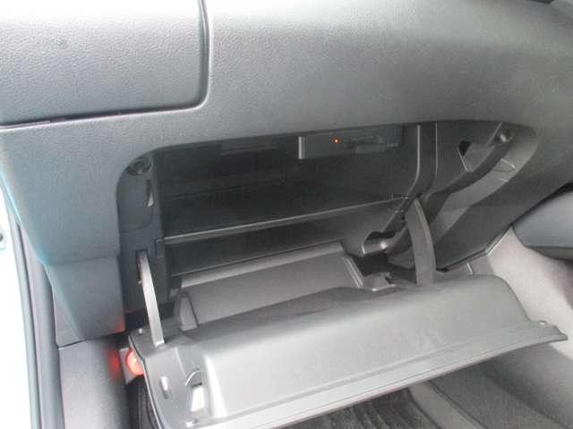 �����Ղ���[�ł���Q�i���̃O���[�u�{�b�N�X���g������ǂ��ł�