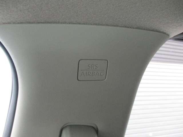 �T�C�h���J�[�e���G�A�o�b�N�ő�������̏Փˎ���������J�o�[���Ă���܂�