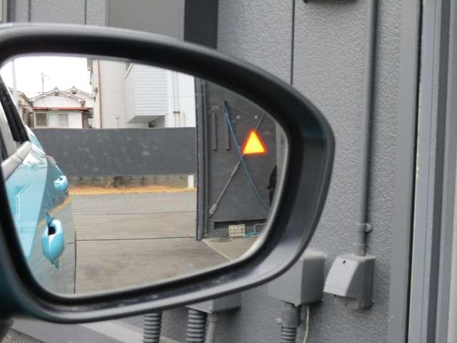 �㑤������ڋ߂���ԗ������m���I�����W�F�ɓ_�����Ēm�点�Ă���܂��B