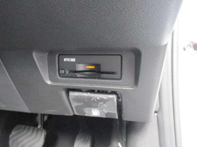 オーラ １．２　Ｇ　レザーエディション　日産純正メモリーナビ　プロパイロット　スマ－トキ－　整備記録簿　盗難防止装置　ＥＴＣ車載器　ＡＨＢ　元試乗車　ナビ　追従式クルーズコントロール　レーンキープ　アルミホイール　エアバッグ　エアコン（35枚目）