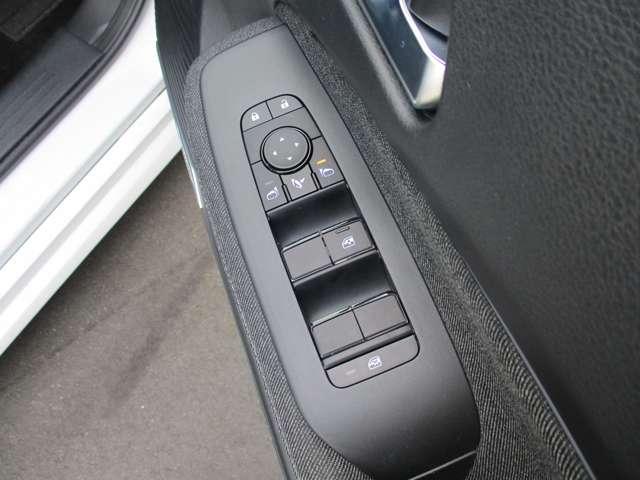 オーラ １．２　Ｇ　レザーエディション　日産純正メモリーナビ　プロパイロット　スマ－トキ－　整備記録簿　盗難防止装置　ＥＴＣ車載器　ＡＨＢ　元試乗車　ナビ　追従式クルーズコントロール　レーンキープ　アルミホイール　エアバッグ　エアコン（37枚目）