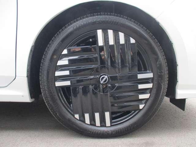 オーラ １．２　Ｇ　レザーエディション　日産純正メモリーナビ　プロパイロット　スマ－トキ－　整備記録簿　盗難防止装置　ＥＴＣ車載器　ＡＨＢ　元試乗車　ナビ　追従式クルーズコントロール　レーンキープ　アルミホイール　エアバッグ　エアコン（62枚目）