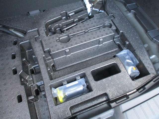 ノート 1.2 X 日産純正メモリーナビ 助手席エアバック PS PW 盗難防止 地デジ キーフリーシステム AAC 記録簿付き オートハイビーム カーテンエアバック ETC バックカメラ 展示試乗車UP ABS エアB(48枚目)