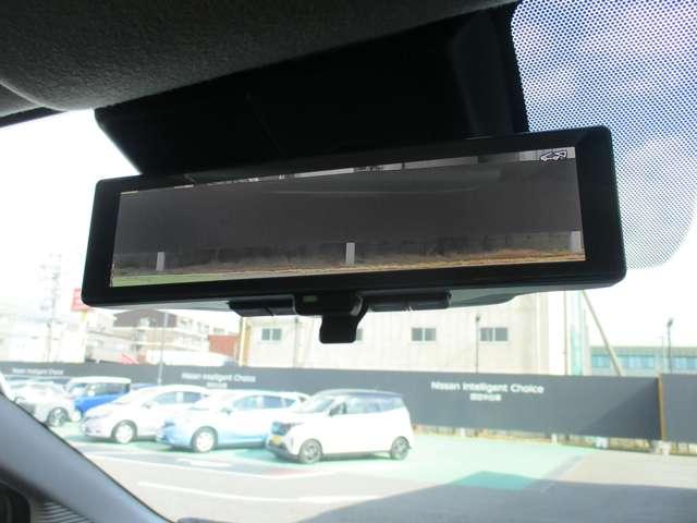 ���[���~���[�́A�ԗ�����̃J�����f�����~���[�ʂɉf���o���̂ŁA��Ԑl����ו��̗ʂɉe�������ꂸ���ł��N���A�Ȍ�����E�������܂�