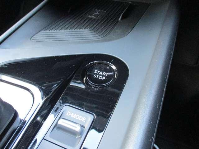 �y�C���e���W�F���g�L�[�z�@�h�A���b�N�̊J��G���W���X�^�[�g�̑���܂ł��{�^���ЂƂłn�j�Ȃ�ł��B���������ŁA���肪�ǂ����Ă��鎞���L�[���|�P�b�g�ɓ���Ă���΃{�^����Ńh�A���b�N���J�o���܂���