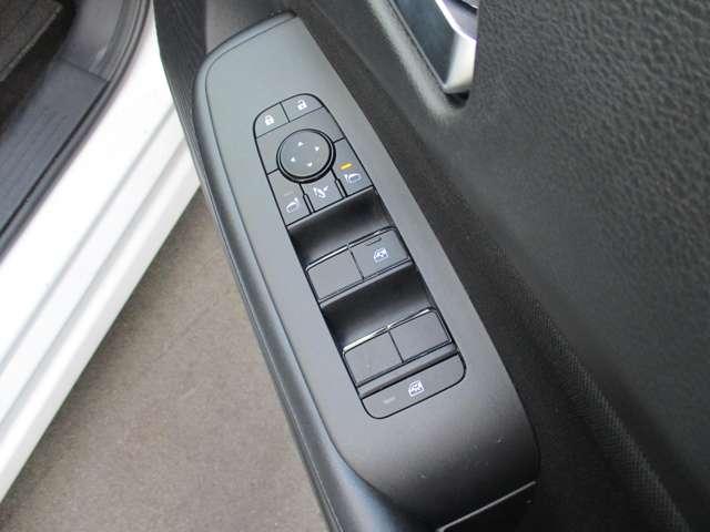 �W���h�A���b�N�{�^����E�B���h�E���b�N�{�^���A�e�h�A�̓p���[�E�B���h�E�t���ł��I