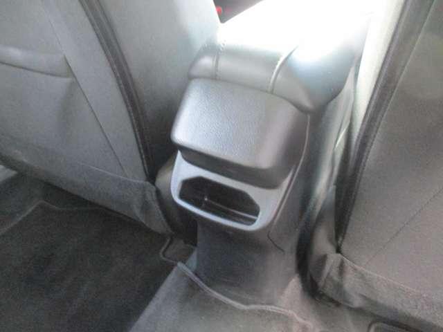 ���i�g���̏����ނ����[�ł���֗��Ȏ��[�X�y�[�X����������p�ӂ���Ă��܂�