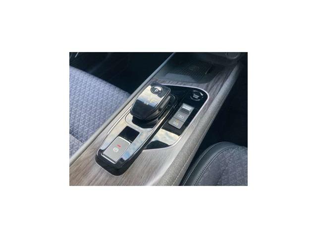 オーラ １．２　Ｇ　プロパイロット　サイド・カーテンエアバック　衝突被害軽減ブレーキ　踏み間違い防止　アラウンドモニター　ＬＥＤヘッドライト　純正メモリーナビ　ＥＴＣ２．０　インテリキー　スマートミラー　ＳＯＳコール（12枚目）