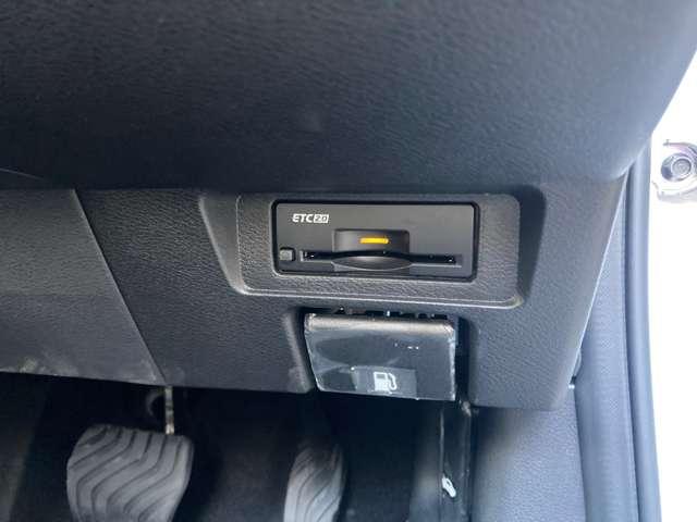 オーラ １．２　Ｇ　プロパイロット　サイド・カーテンエアバック　衝突被害軽減ブレーキ　踏み間違い防止　アラウンドモニター　ＬＥＤヘッドライト　純正メモリーナビ　ＥＴＣ２．０　インテリキー　スマートミラー　ＳＯＳコール（35枚目）