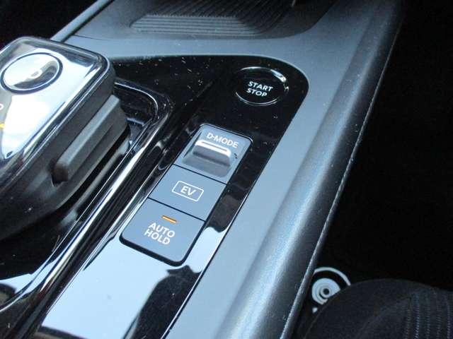 �I�[�g�u���[�L�z�[���h�͐M���҂����Ƀu���[�L��ێ����Ă����̂Ń����b�N�X�ł��܂�