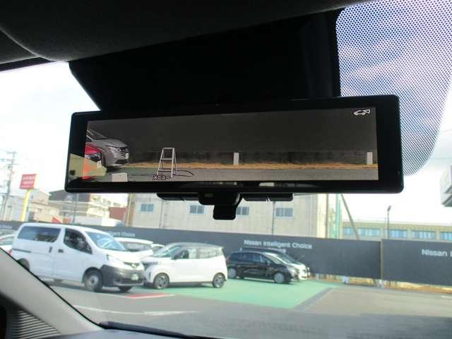 ���[���~���[�́A�ԗ�����̃J�����f�����~���[�ʂɉf���o���̂ŁA��Ԑl����ו��̗ʂɉe�������ꂸ���ł��N���A�Ȍ�����E�������܂�