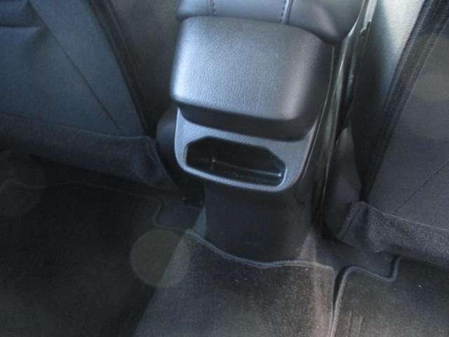 ���i�g���̏����ނ����[�ł���֗��Ȏ��[�X�y�[�X����������p�ӂ���Ă��܂�