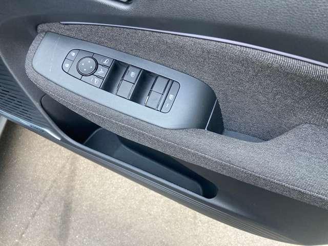 �y�b�g�{�g���z���_�[�̂���h�A�|�P�b�g���g������ǂ��֗��ł��B