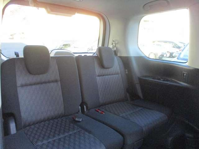 セレナ １．２　ｅ－ＰＯＷＥＲ　ハイウェイスター　Ｖ　プロパイロット　サイド・カーテンエアバック　アラウンドモニター　ＬＥＤヘッドライト　Ｗエアコン　フロントシートヒーター　ハンドルヒーター　寒冷地仕様　純正ディーラーナビ　両側電動スライドドア（42枚目）