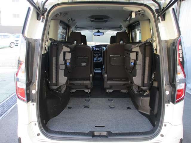 セレナ １．２　ｅ－ＰＯＷＥＲ　ハイウェイスター　Ｖ　プロパイロット　サイド・カーテンエアバック　アラウンドモニター　ＬＥＤヘッドライト　Ｗエアコン　フロントシートヒーター　ハンドルヒーター　寒冷地仕様　純正ディーラーナビ　両側電動スライドドア（45枚目）