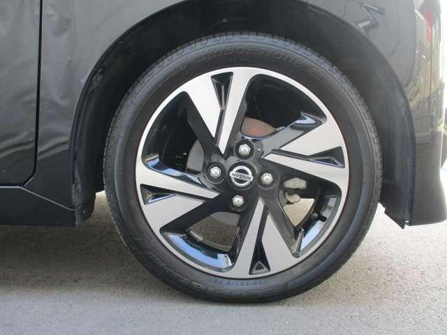 �������͑�������B���Y�����̃A���~�z�C�[���ő�����������B�^�C���T�C�Y�͂P�U�T�^�T�T�q�P�T�ɂȂ�܂�