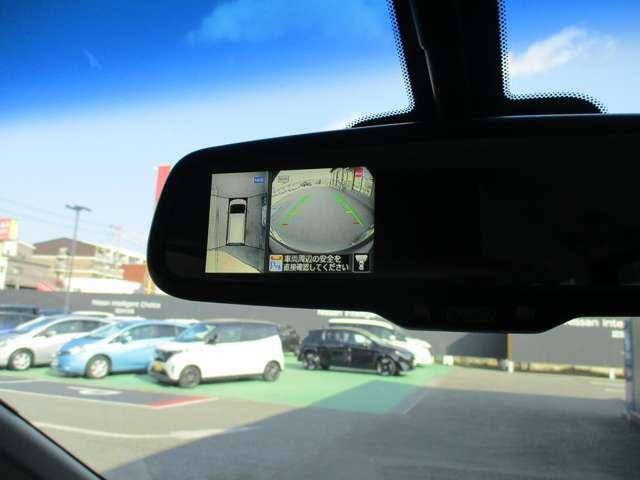 セレナ ＨＷＳＶエアロモード＋セフティＳハイブリッドアドバンスド　衝突被害軽減ブレーキ　踏み間違い防止　後席モニター　クルーズコントロール　アラウンドモニター　Ｗエアコン　両側電動スライドドア　パイオニア製８インチメモリーナビ　ＬＥＤヘッドライト（9枚目）
