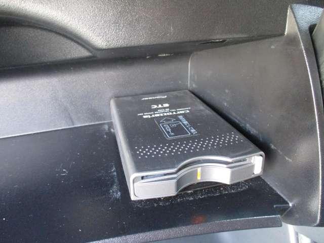 セレナ ＨＷＳＶエアロモード＋セフティＳハイブリッドアドバンスド　衝突被害軽減ブレーキ　踏み間違い防止　後席モニター　クルーズコントロール　アラウンドモニター　Ｗエアコン　両側電動スライドドア　パイオニア製８インチメモリーナビ　ＬＥＤヘッドライト（29枚目）