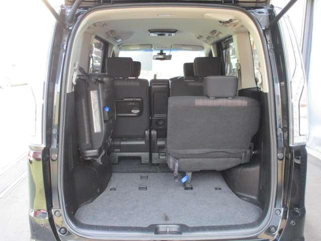 セレナ ＨＷＳＶエアロモード＋セフティＳハイブリッドアドバンスド　衝突被害軽減ブレーキ　踏み間違い防止　後席モニター　クルーズコントロール　アラウンドモニター　Ｗエアコン　両側電動スライドドア　パイオニア製８インチメモリーナビ　ＬＥＤヘッドライト（36枚目）