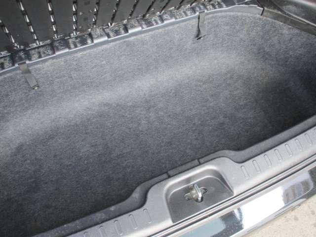 セレナ ＨＷＳＶエアロモード＋セフティＳハイブリッドアドバンスド　衝突被害軽減ブレーキ　踏み間違い防止　後席モニター　クルーズコントロール　アラウンドモニター　Ｗエアコン　両側電動スライドドア　パイオニア製８インチメモリーナビ　ＬＥＤヘッドライト（38枚目）