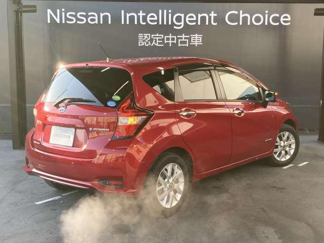 ノート １．２　ｅ－ＰＯＷＥＲ　メダリスト　ワンオーナー　クルーズコントロール　衝突被害軽減ブレーキ　踏み間違い防止　アラウンドモニター　ＥＴＣ２．０　純正ディーラーナビ　ＬＥＤヘッドライト　ハイビームアシスト　スマートルームミラー（4枚目）