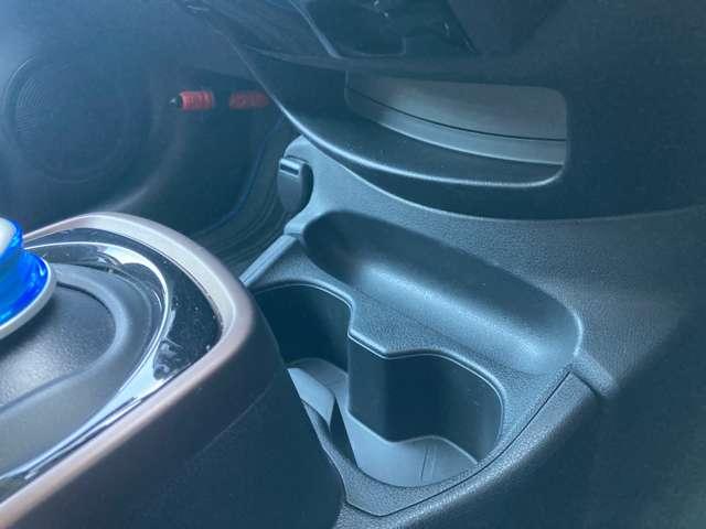 ノート １．２　ｅ－ＰＯＷＥＲ　メダリスト　ワンオーナー　クルーズコントロール　衝突被害軽減ブレーキ　踏み間違い防止　アラウンドモニター　ＥＴＣ２．０　純正ディーラーナビ　ＬＥＤヘッドライト　ハイビームアシスト　スマートルームミラー（15枚目）