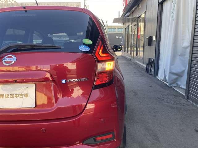 ノート １．２　ｅ－ＰＯＷＥＲ　メダリスト　ワンオーナー　クルーズコントロール　衝突被害軽減ブレーキ　踏み間違い防止　アラウンドモニター　ＥＴＣ２．０　純正ディーラーナビ　ＬＥＤヘッドライト　ハイビームアシスト　スマートルームミラー（49枚目）