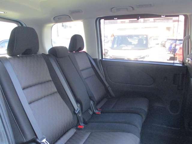 セレナ ハイウェイスターＶ　ワンオーナー　クルーズコントロール　サイド・カーテンエアバック　衝突被害軽減ブレーキ　踏み間違い防止　アラウンドモニター　ＬＥＤヘッドライト　純正ディーラーナビ　ＥＴＣ２．０　両側電動スライドドア（38枚目）