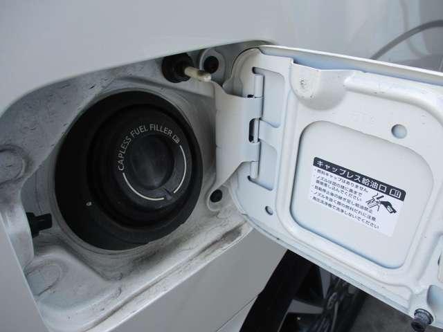 セレナ ハイウェイスターＶ　ワンオーナー　クルーズコントロール　サイド・カーテンエアバック　衝突被害軽減ブレーキ　踏み間違い防止　アラウンドモニター　ＬＥＤヘッドライト　純正ディーラーナビ　ＥＴＣ２．０　両側電動スライドドア（50枚目）