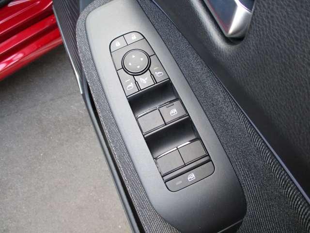 �W���h�A���b�N�{�^����E�B���h�E���b�N�{�^���A�e�h�A�̓p���[�E�B���h�E�t���ł��I