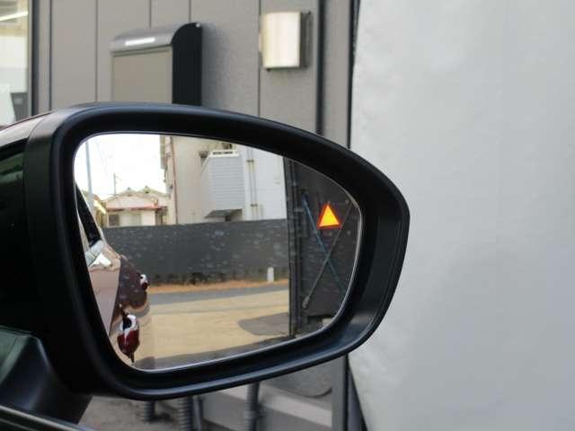 �㑤������ڋ߂���ԗ������m���I�����W�F�ɓ_�����Ēm�点�Ă���܂��B